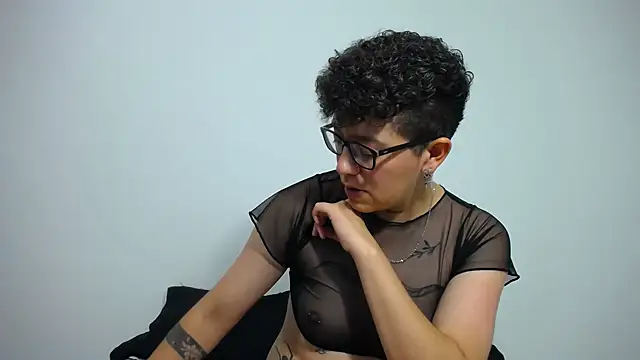 alex noa online show from February 3, 10:43 pm