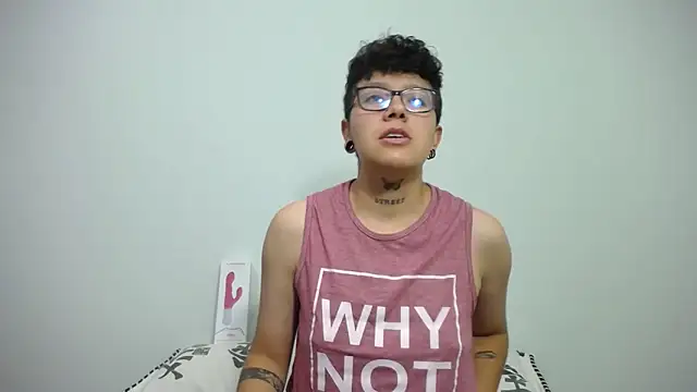 alex noa online show from February 5, 7:10 pm