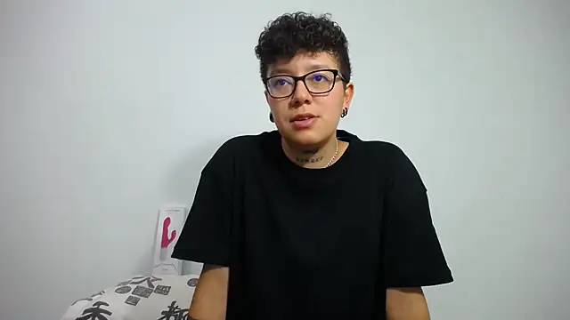 alex noa online show from February 7, 10:30 pm
