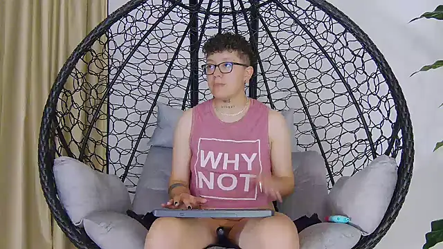 alex noa online show from November 21, 7:45 pm