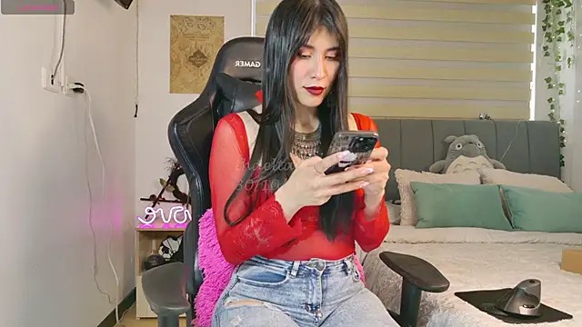 Snapshot of _thaeltaylor chatting on October 30, 8:53 pm thaeltaylor online show from October 30, 8:53 pm