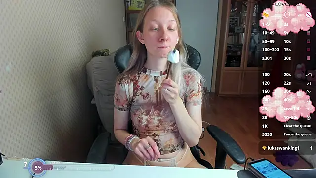 cutieMila online show from October 17, 5:15 pm