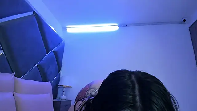 Charlotte Myers online show from October 11, 8:40 pm