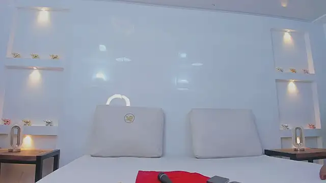 Dalia-Prada online show from April 8, 3:50 am