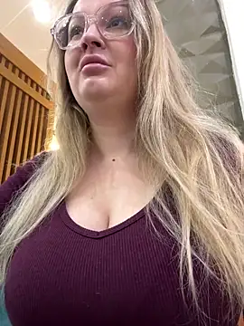 Teya moon  online show from March 20, 10:53 am