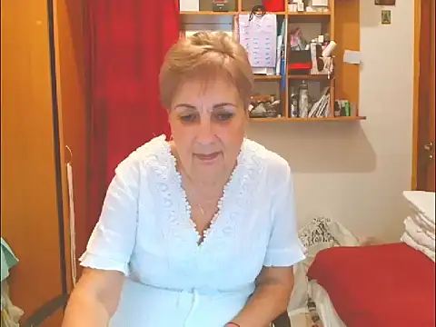 Snapshot of Victoria5643 chatting on November 17, 6:03 pm Victoria5643 online show from November 17, 6:03 pm