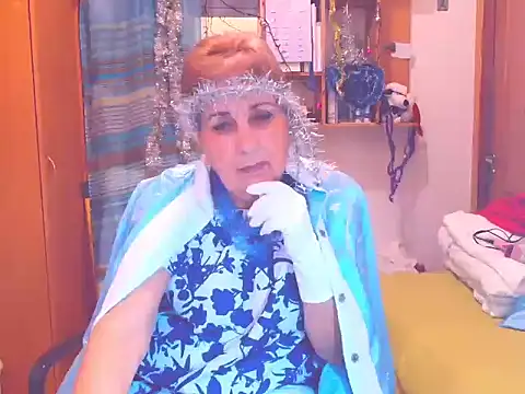 Snapshot of Victoria5643 chatting on January 7, 8:33 pm Victoria5643 online show from January 7, 8:33 pm