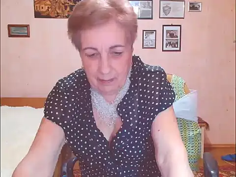 Snapshot of Victoria5643 chatting on March 9, 7:29 pm Victoria5643 online show from March 9, 7:29 pm