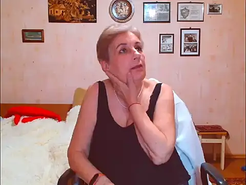 Snapshot of Victoria5643 chatting on March 11, 5:30 pm Victoria5643 online show from March 11, 5:30 pm