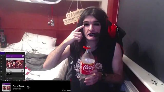 Rocker Assassin66630 online show from December 19, 12:50 am