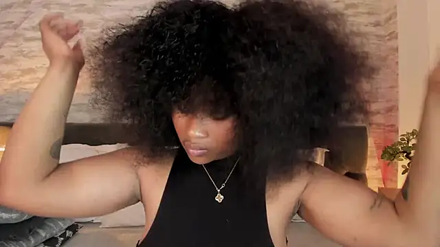 Anneth  M online show from October 11, 8:07 pm