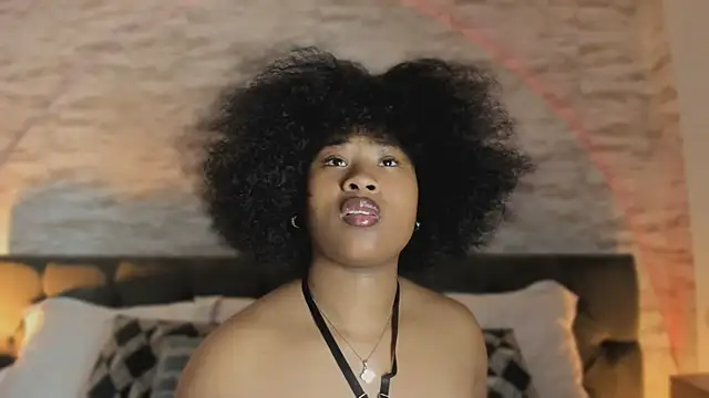 Snapshot of Anneth__M chatting on November 11, 7:36 pm Anneth M online show from November 11, 7:36 pm