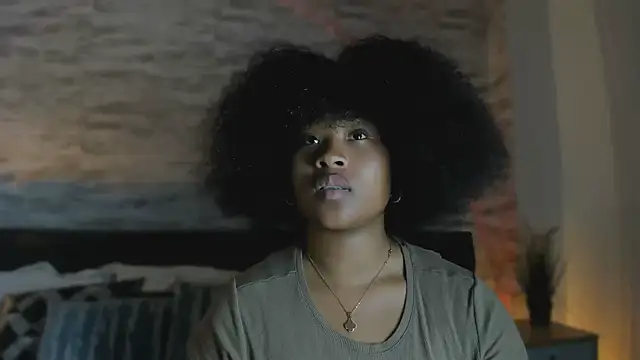 Snapshot of Anneth__M chatting on November 13, 7:46 pm Anneth M online show from November 13, 7:46 pm