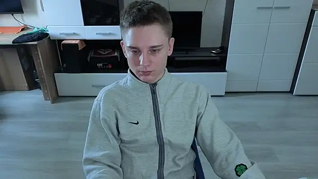 angryzan online show from November 12, 6:25 am