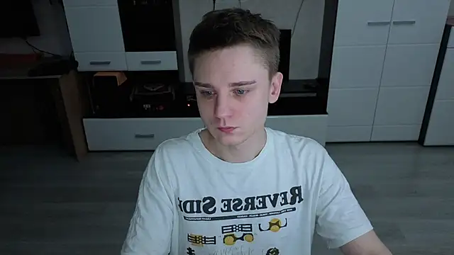 angryzan online show from December 4, 4:44 am