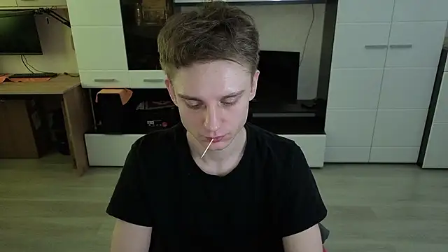 angryzan online show from March 17, 9:01 am