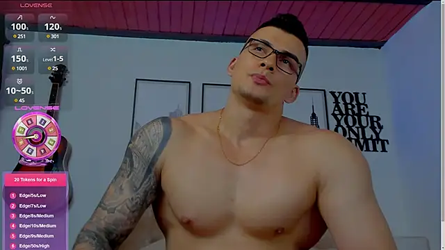 seancarreraa online show from January 16, 12:02 am