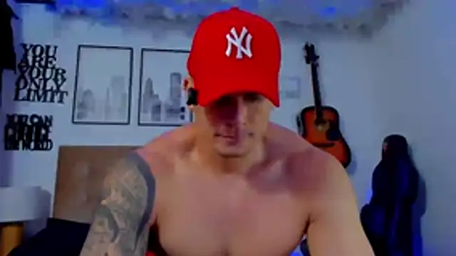 seancarreraa online show from May 25, 8:37 pm