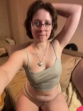 Snapshot of lily_noris chatting on June 18, 6:56 pm lily noris online show from June 18, 6:56 pm
