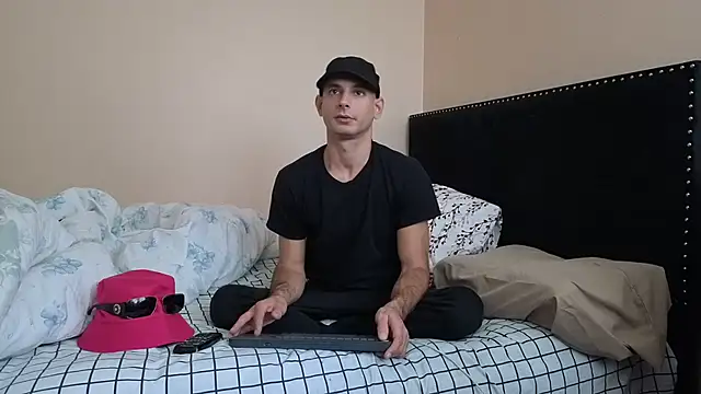 hailzeffn online show from October 18, 3:35 pm