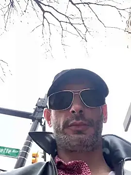 hailzeffn online show from April 12, 9:53 pm