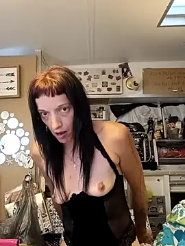 whitetrashdirtyslut online show from March 19, 6:56 pm