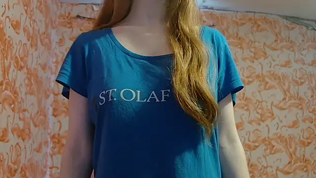 Snapshot of strawberrysmoothie chatting on October 16, 5:58 pm strawberrysmoothie online show from October 16, 5:58 pm