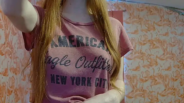 Snapshot of strawberrysmoothie chatting on November 26, 6:53 pm strawberrysmoothie online show from November 26, 6:53 pm