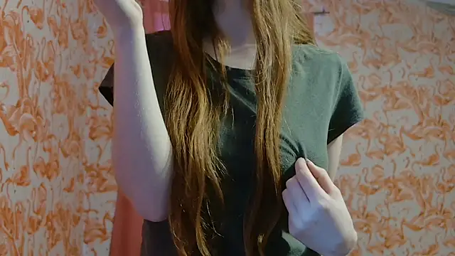 strawberrysmoothie online show from February 12, 9:21 pm