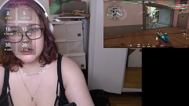 playvalorantwithmenow online show from October 31, 1:39 am