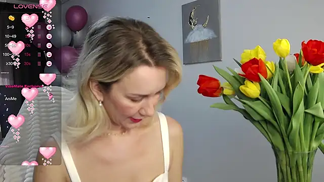 Snapshot of Vanessa_Nowak chatting on March 8, 5:28 am Vanessa Nowak online show from March 8, 5:28 am