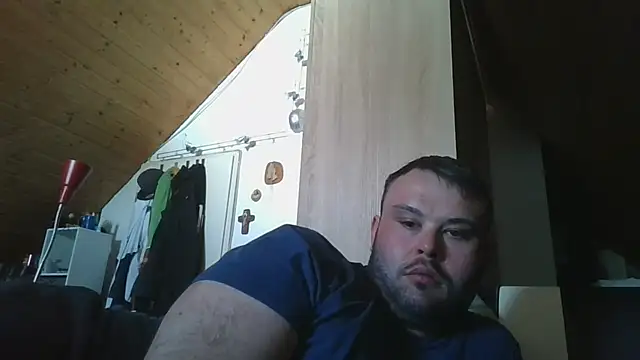 hotshot5395 online show from May 12, 6:43 am