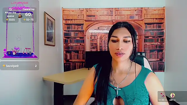 khiara moretti online show from December 17, 1:39 am