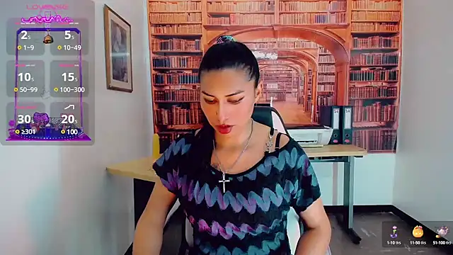 khiara moretti online show from December 18, 1:37 am