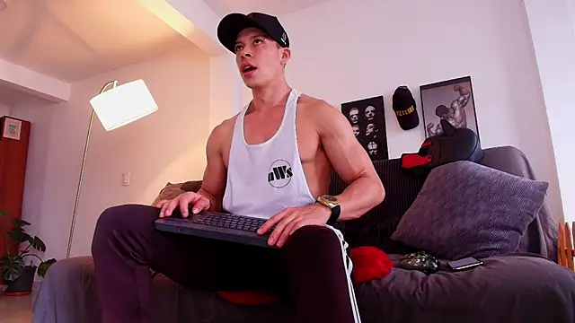 Snapshot of Baxter_Dex chatting on February 11, 8:47 pm Baxter Dex online show from February 11, 8:47 pm