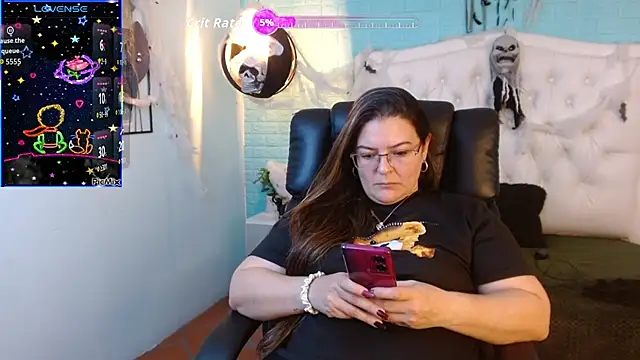 Snapshot of MsJossie chatting on October 24, 3:47 am MsJossie online show from October 24, 3:47 am