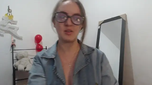 Venus Santana online show from December 1, 9:48 pm