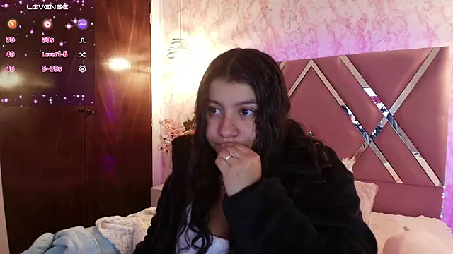 Miaa Smiith1 online show from February 20, 12:15 pm