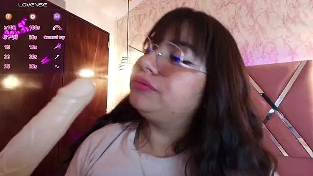 Miaa Smiith1 online show from February 24, 3:20 pm