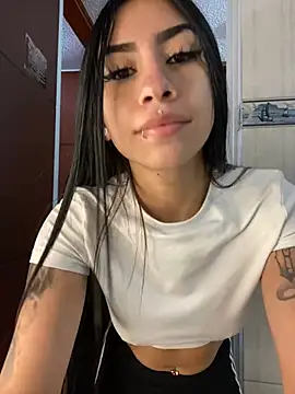 Bunny sexy01 online show from April 7, 1:39 am