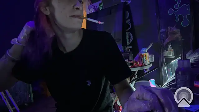 Snapshot of watermellonpussy chatting on January 2, 3:58 am watermellonpussy online show from January 2, 3:58 am