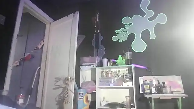 Snapshot of watermellonpussy chatting on March 8, 2:45 am watermellonpussy online show from March 8, 2:45 am