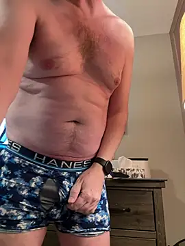 Snapshot of lucasbradley15 chatting on December 25, 4:54 am lucasbradley15 online show from December 25, 4:54 am