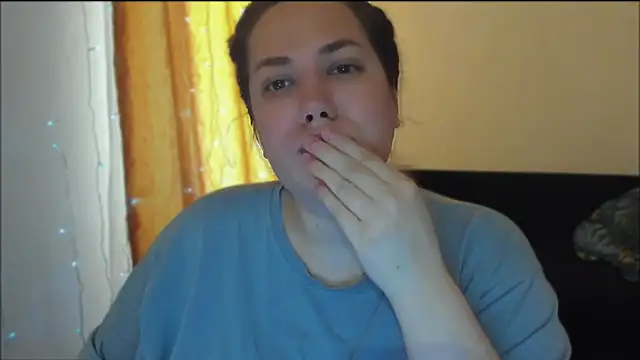Snapshot of _madalexa_ chatting on July 18, 2:54 pm madalexa online show from July 18, 2:54 pm