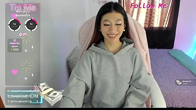 Snapshot of Sofia_thomson1_t chatting on February 6, 2:04 pm Sofia thomson1 t online show from February 6, 2:04 pm
