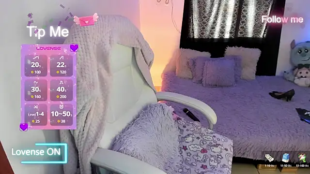 Snapshot of Sofia_thomson1_t chatting on September 23, 12:30 pm Sofia thomson1 t online show from September 23, 12:30 pm