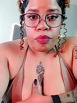 Snapshot of Dirty_sara17 chatting on March 14, 10:27 pm Dirty sara17 online show from March 14, 10:27 pm