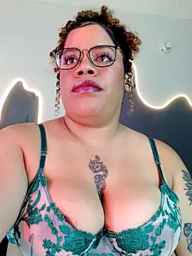 Snapshot of Dirty_sara17 chatting on March 15, 8:54 pm Dirty sara17 online show from March 15, 8:54 pm