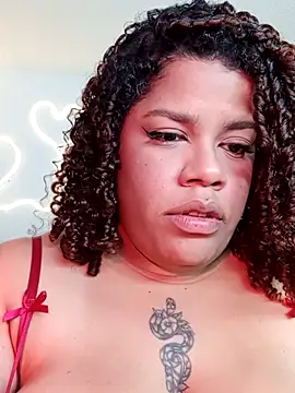 Snapshot of Dirty_sara17 chatting on November 17, 1:44 am Dirty sara17 online show from November 17, 1:44 am