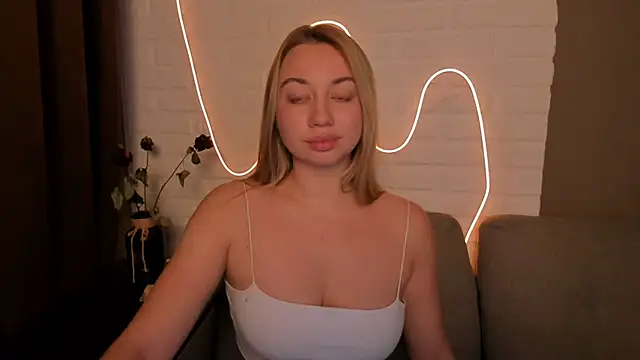 Snapshot of DanielaWisse chatting on December 3, 2:58 am DanielaWisse online show from December 3, 2:58 am